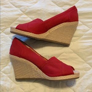 Toms Wedge Sandal
